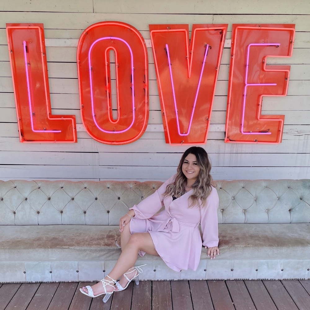 Meet your Posher, Estephany